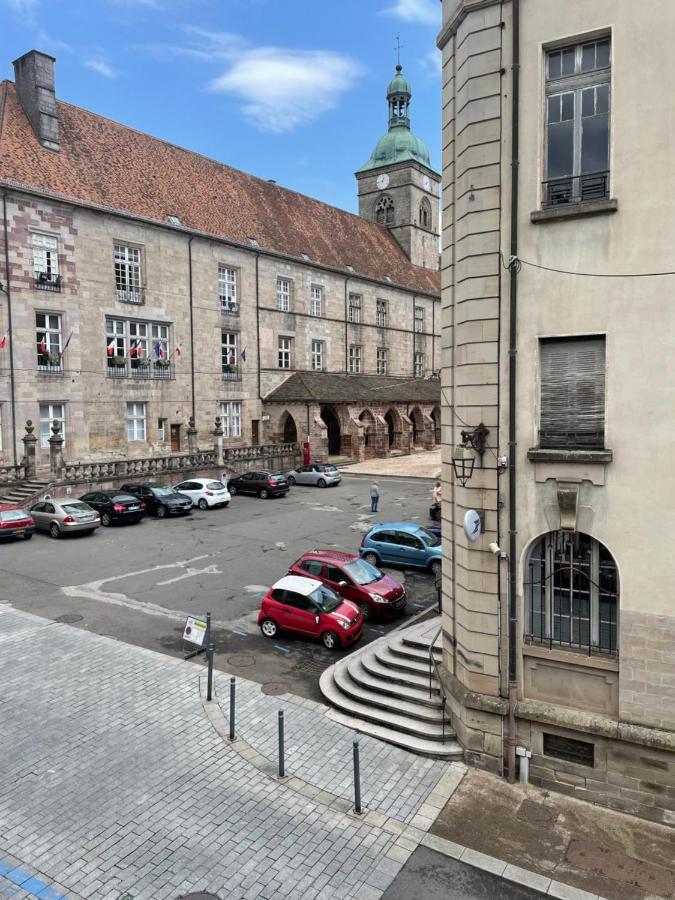 F1 Centre Historique Saint Valbert Luxeuil-les-Bains Exterior photo